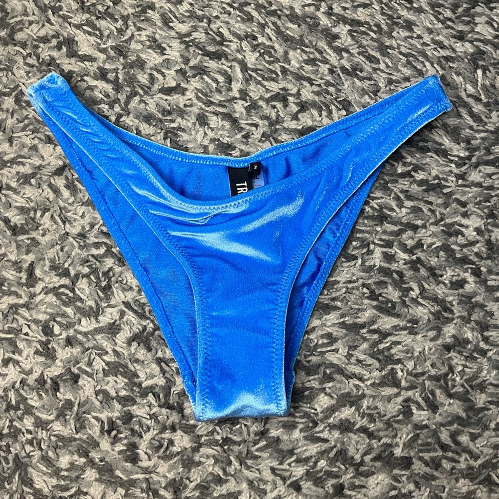 Triangl NWOT Vinca Cefa Cheeky Bottoms Size XS